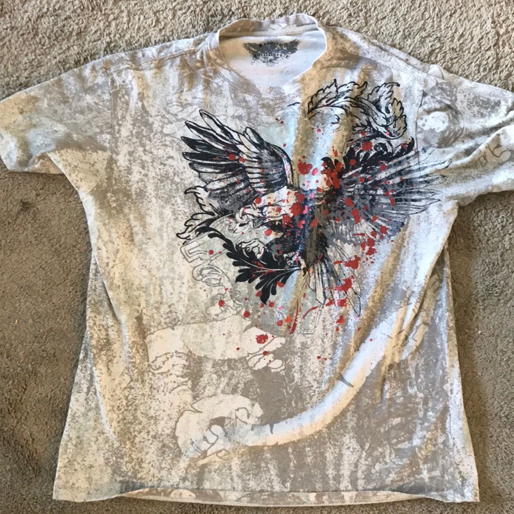 Large short sleeve shirt barely worn